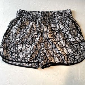 KENAR - Short Shorts